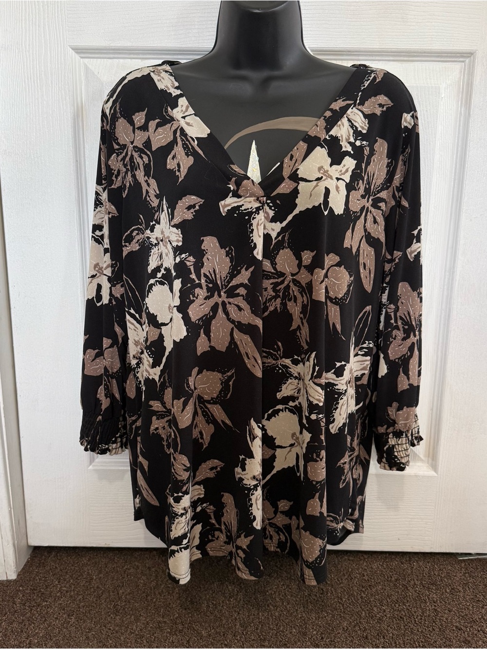 Floral V-Neck Women's Top in Black and Taupe